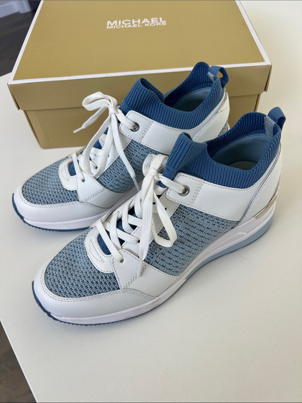 Michael by Michael Kors georgie knit trainer white and blue wedge sneakers 9.5